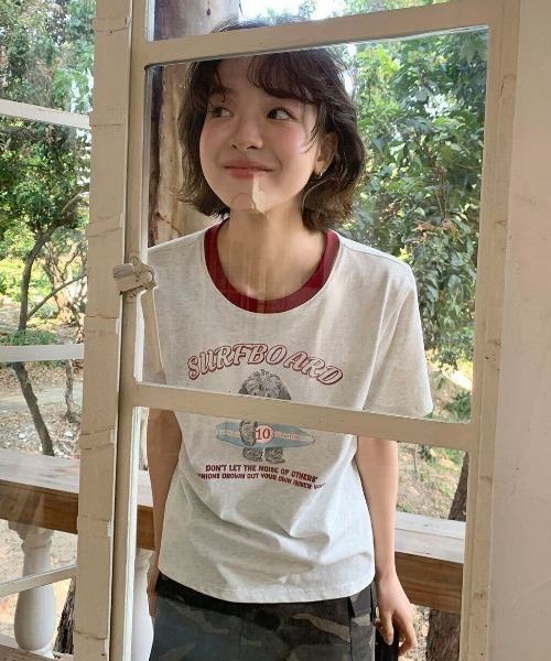 SHEPP(シープ)の「ドッグプリント バイカラーリンガー半袖Tシャツ トイプードル(Tシャツ/カットソー・レディース・ホワイト・L/M)」の2枚目の写真