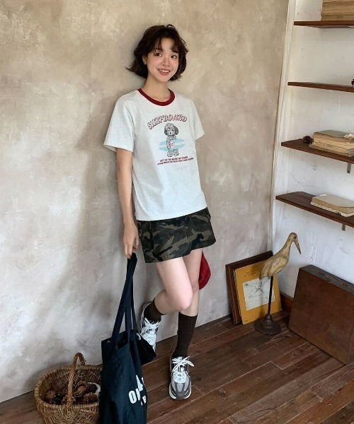 SHEPP(シープ)の「ドッグプリント バイカラーリンガー半袖Tシャツ トイプードル(Tシャツ/カットソー・レディース・ホワイト・L/M)」の14枚目の写真