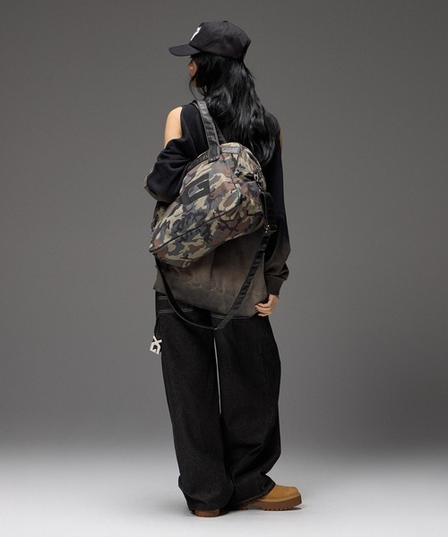 X-girl(エックスガール)の「XG LOGO 2WAY BIG TOTE BAG(トートバッグ・レディース・レオパード/カモフラージュ・ONE SIZE)」の7枚目の写真