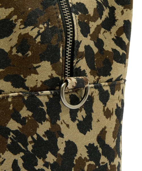 X-girl(エックスガール)の「XG LOGO 2WAY BIG TOTE BAG(トートバッグ・レディース・レオパード/カモフラージュ・ONE SIZE)」の19枚目の写真