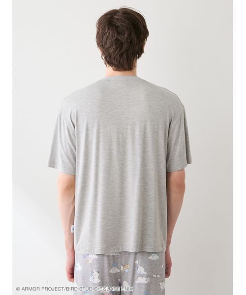gelato pique(ジェラートピケ)の「【ドラゴンクエスト】【メンズ】ワンポイントTシャツ(ルームウェア/パジャマ・メンズ・グレー/オフホワイト・M/L)」の3枚目の写真