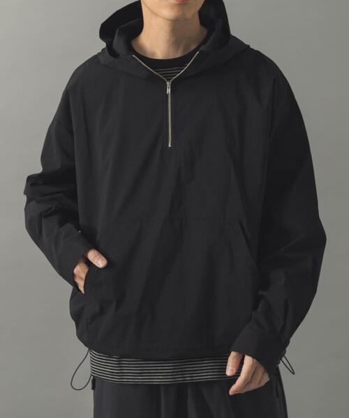 ITEMS URBANRESEARCH（アイテムズ アーバンリサーチ）の「タイプライターアノラックフーディアウター（その他アウター・メンズ・ベージュ/ブラック・MEDIUM/LARGE）」の5枚目の写真
