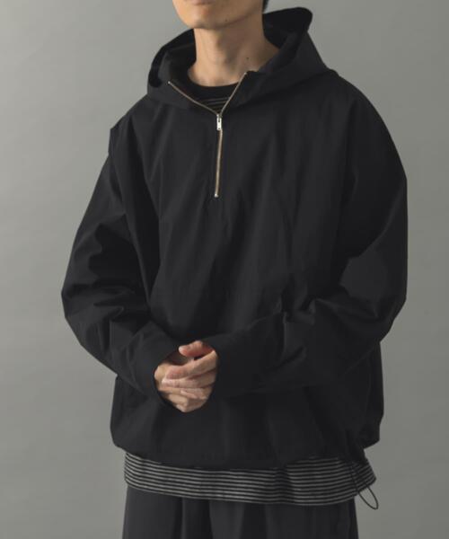 ITEMS URBANRESEARCH（アイテムズ アーバンリサーチ）の「タイプライターアノラックフーディアウター（その他アウター・メンズ・ベージュ/ブラック・MEDIUM/LARGE）」の7枚目の写真