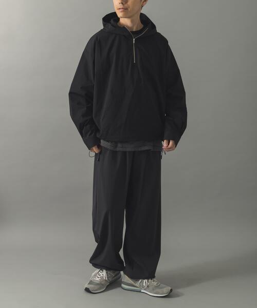 ITEMS URBANRESEARCH（アイテムズ アーバンリサーチ）の「タイプライターアノラックフーディアウター（その他アウター・メンズ・ベージュ/ブラック・MEDIUM/LARGE）」の10枚目の写真