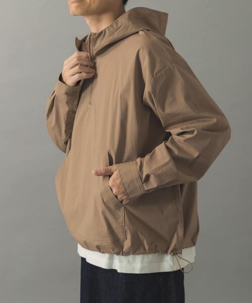 ITEMS URBANRESEARCH（アイテムズ アーバンリサーチ）の「タイプライターアノラックフーディアウター（その他アウター・メンズ・ベージュ/ブラック・MEDIUM/LARGE）」の16枚目の写真