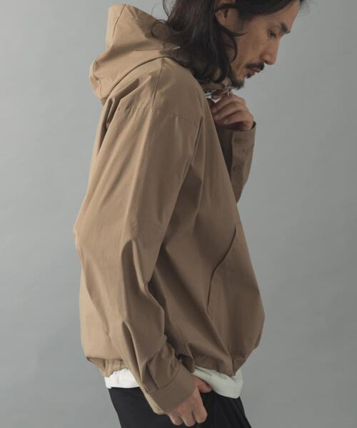 ITEMS URBANRESEARCH（アイテムズ アーバンリサーチ）の「タイプライターアノラックフーディアウター（その他アウター・メンズ・ベージュ/ブラック・MEDIUM/LARGE）」の22枚目の写真