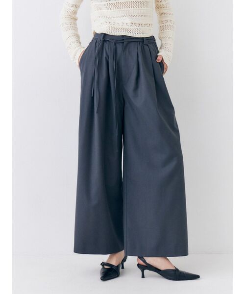 Ungrid(アングリッド)の「ウエストデザインボリュームパンツ(その他パンツ・レディース・チャコールグレー/ベージュ・SMALL/MEDIUM)」の1枚目の写真