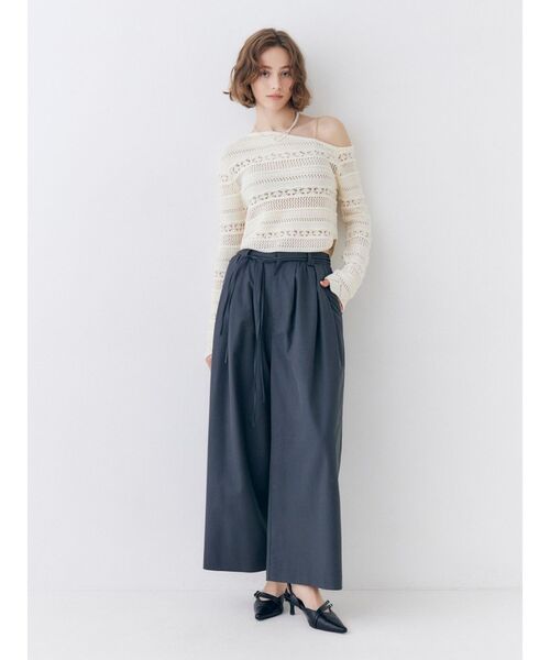 Ungrid(アングリッド)の「ウエストデザインボリュームパンツ(その他パンツ・レディース・チャコールグレー/ベージュ・SMALL/MEDIUM)」の8枚目の写真