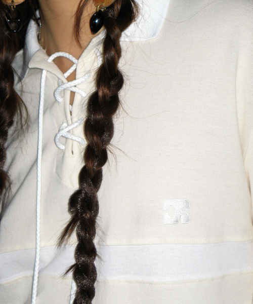 CENTAUR.KR（セントール）の「LACE-UP STRIPE COLLAR T-SHIRT_IVORY（ポロシャツ・レディース・その他・FREE）」の4枚目の写真
