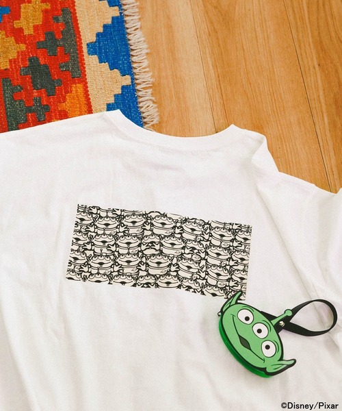BAYFLOW(ベイフロー)の「TOY STORY(トイ・ストーリー)/ピザブラネットTシャツ(WOMEN)(Tシャツ/カットソー・レディース・オフホワイト/ブラック/グレイッシュベージュ・FREE)」の5枚目の写真