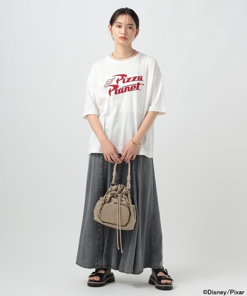 BAYFLOW(ベイフロー)の「TOY STORY(トイ・ストーリー)/ピザブラネットTシャツ(WOMEN)(Tシャツ/カットソー・レディース・オフホワイト/ブラック/グレイッシュベージュ・FREE)」の16枚目の写真