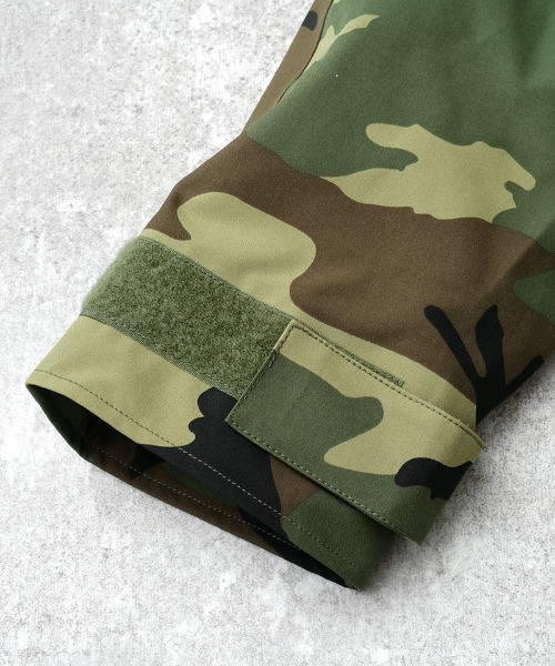 YMCLKY(ワイエムシーエルケーワイ)の「米軍タイプ 2025 ECWCS GEN1 コンバットジャケットパーカー YMCLKY. #JP124YN(テーラードジャケット・メンズ・ウッドランド/ブラック・X-LARGE/LARGE/MEDIUM/SMALL)」の7枚目の写真