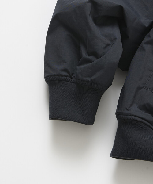 Columbia(コロンビア)の「限定展開 Columbia×FREAK'S STORE 別注 インペリアルパーク ワンポイントロゴ リバーシブル ジャケット(ブルゾン・メンズ・ブラック/チャコールグレー/ベージュ・MEDIUM/LARGE/X-LARGE/SMALL)」の7枚目の写真