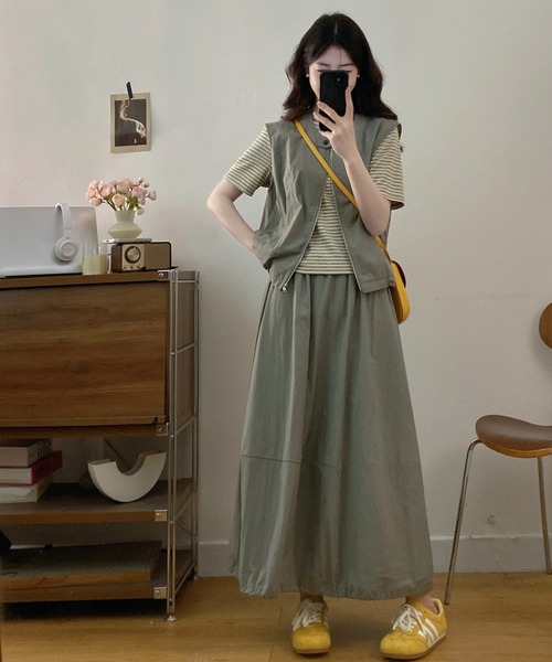 FAVORITO(ファヴォリート)の「ノースリーブトップススカートセットアップ(セットアップ・レディース・グレー・S/L/M)」の7枚目の写真