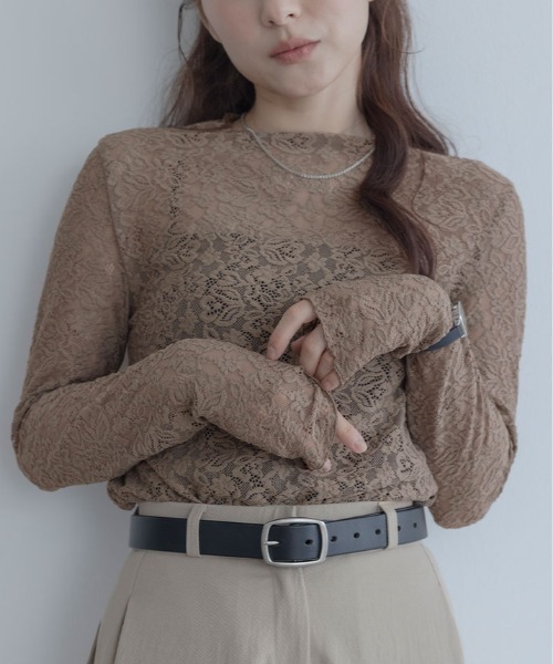 maviru(マヴィル)の「華やかに着映える。フラワーレース シアー トップス(Tシャツ/カットソー・レディース・モカ/オフホワイト/ブラック・L/M)」の3枚目の写真