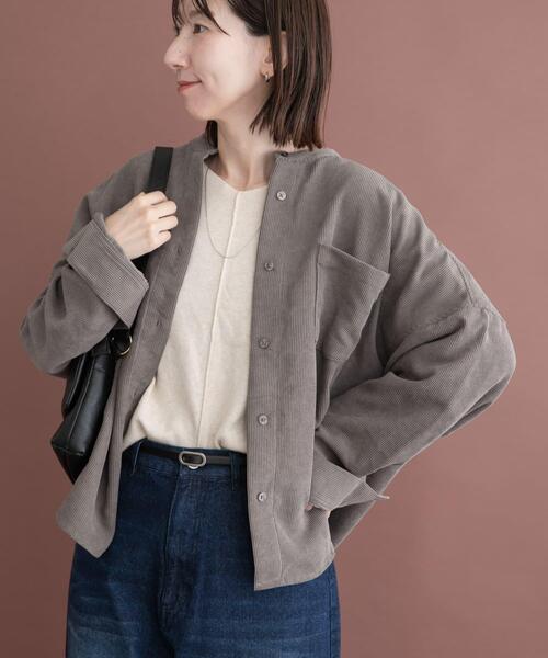 ITEMS URBANRESEARCH(アイテムズ アーバンリサーチ)の「コーデュロイポケットシャツ(シャツ/ブラウス・レディース・グリーン/ブラウン系その他/グレー/ホワイト系その他・FREE)」の3枚目の写真