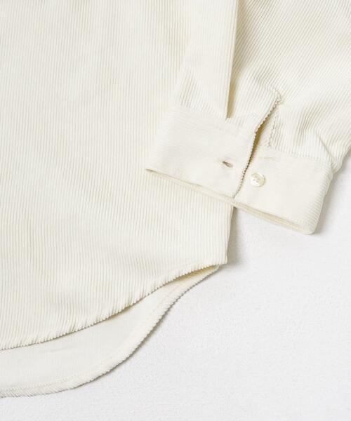 ITEMS URBANRESEARCH(アイテムズ アーバンリサーチ)の「コーデュロイポケットシャツ(シャツ/ブラウス・レディース・グリーン/ブラウン系その他/グレー/ホワイト系その他・FREE)」の19枚目の写真