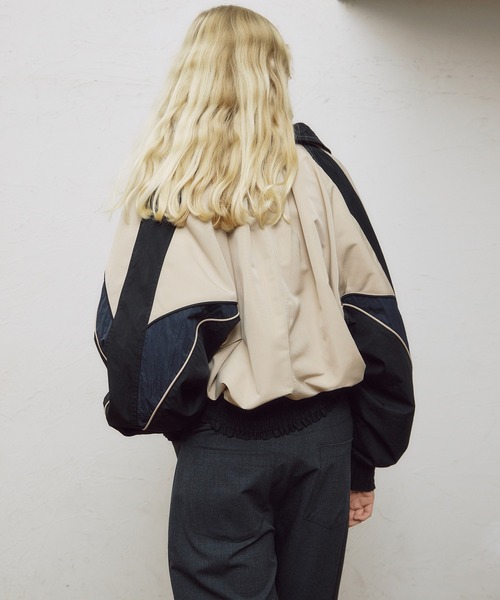 LE CIEL BLEU(ルシェルブルー)の「クロップドトラックジャケット / Cropped Track Jacket(テーラードジャケット・レディース・ベージュ/ネイビー・36)」の5枚目の写真