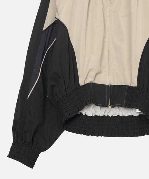 LE CIEL BLEU(ルシェルブルー)の「クロップドトラックジャケット / Cropped Track Jacket(テーラードジャケット・レディース・ベージュ/ネイビー・36)」の8枚目の写真