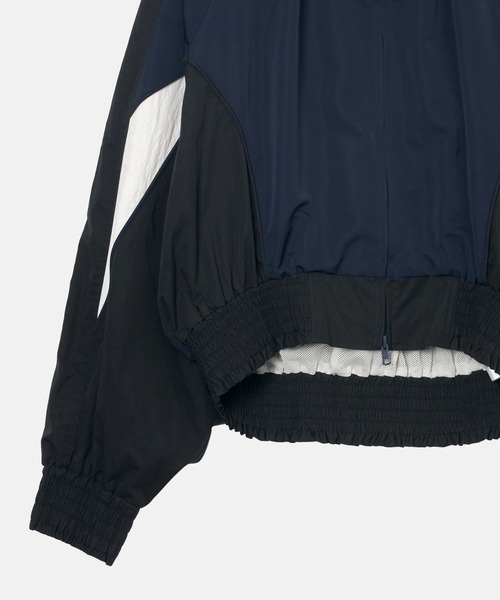LE CIEL BLEU(ルシェルブルー)の「クロップドトラックジャケット / Cropped Track Jacket(テーラードジャケット・レディース・ベージュ/ネイビー・36)」の19枚目の写真