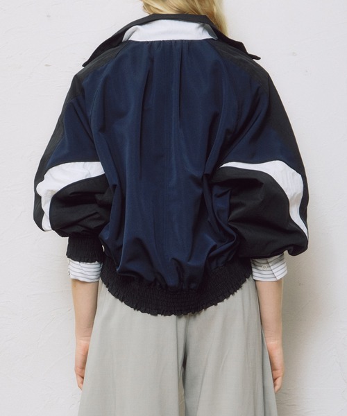 LE CIEL BLEU(ルシェルブルー)の「クロップドトラックジャケット / Cropped Track Jacket(テーラードジャケット・レディース・ベージュ/ネイビー・36)」の16枚目の写真