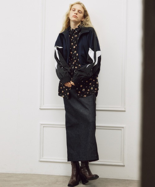 LE CIEL BLEU(ルシェルブルー)の「クロップドトラックジャケット / Cropped Track Jacket(テーラードジャケット・レディース・ベージュ/ネイビー・36)」の9枚目の写真