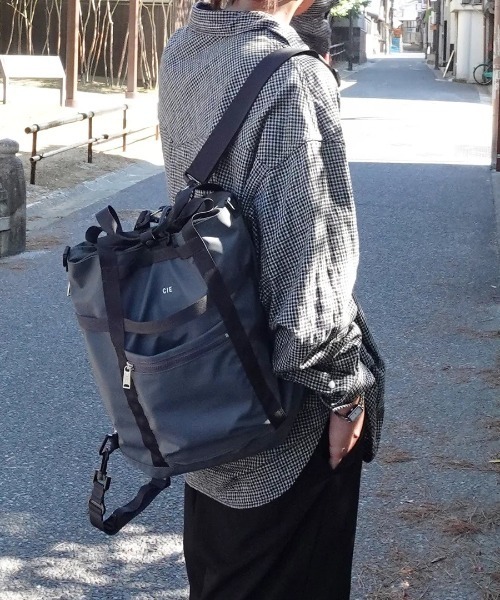 CIE(シー)の「【CIE/シー】HAVERSACK(バックパック/リュック・メンズ・ライトグレー/グレー系その他/ブラック/オリーブ・FREE)」の11枚目の写真