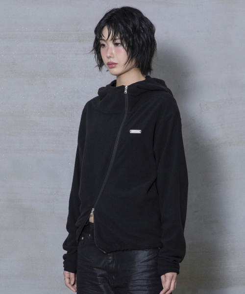 XTONZ(エクストーンズ)の「XJ148 カーブドジッパー ライトボアジャケット フードジップアップ (BLACK)(その他アウター・レディース・その他・LARGE/MEDIUM)」の9枚目の写真