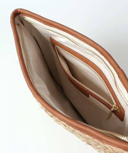 TATRAS CONCEPT STORE（タトラスコンセプトストア）の「HELEN KAMINSKI（ヘレン カミンスキー）RHIAN（クラッチバッグ・レディース・サンドベージュ・FREE）」の5枚目の写真