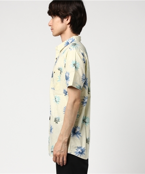 rip curl(リップカール)の「S/Sシャツ (シャツ/ブラウス・メンズ・ブラック/オフホワイト・MEDIUM/LARGE)」の3枚目の写真
