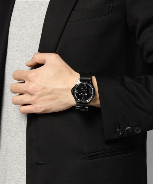 BEAUTY&YOUTH UNITED ARROWS（ビューティーアンドユースユナイテッドアローズ）の「BYW⊿ミリタリー LTR42mm ブラック（アナログ腕時計・メンズ・ブラック/ベージュ・フリー）」の8枚目の写真