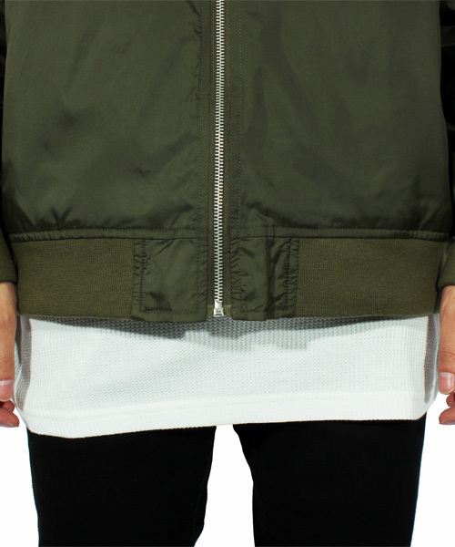 ８(eight)（エイト）の「ビッグ MA-1 ミリタリージャケット（MA-1・メンズ・ブラック/カーキ・LARGE/MEDIUM）」の12枚目の写真