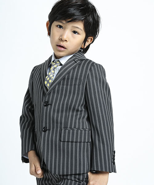 BeBe（ベベ）の「BeBe/ストライプテーラードジャケット（テーラードジャケット・キッズ・グレー・110/130/120）」の6枚目の写真