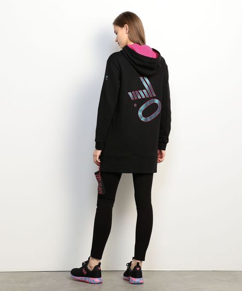 EMPORIO ARMANI EA7（エンポリオアルマーニイーエーセブン）の「【エンポリオ アルマーニ EA7】ビッグシルエットパーカー（パーカー・レディース・ブラック・MEDIUM/SMALL/LARGE/X-SMALL）」の12枚目の写真