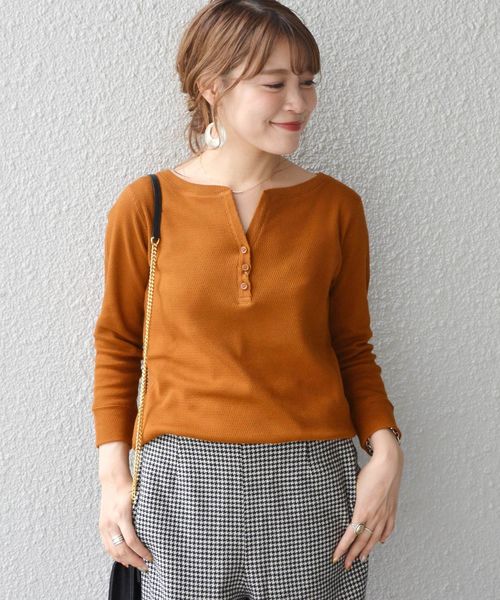 SHIPS（シップス）の「ヘンリーロングスリーブ◇（Tシャツ/カットソー・レディース・オフホワイト/ブラック/キャメル・ONE SIZE）」の7枚目の写真