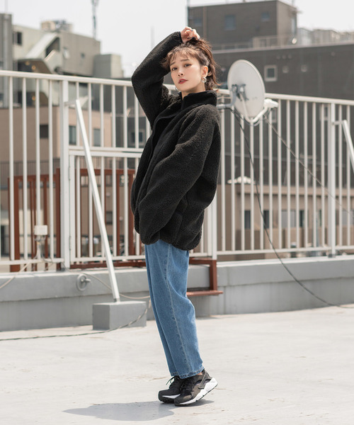 ROOPTOKYO(ループトウキョウ)の「モコモコ配色スタンドボアブルゾン(ブルゾン・レディース・ホワイト/ブラック/ベージュ/ネイビー/パープル/ピンク/ブルー/グレー・S/M/L)」の3枚目の写真