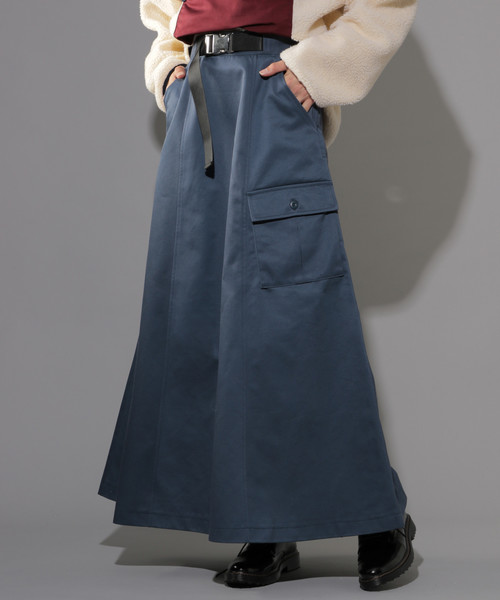 PAGEBOY（ページボーイ）の「アウトポケットマキシフレアスカート（スカート・レディース・ブラック/ベージュ/サックスブルー・MEDIUM/SMALL）」の3枚目の写真