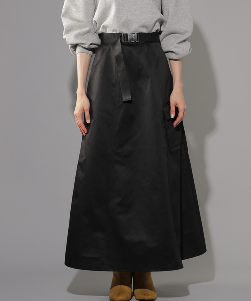 PAGEBOY（ページボーイ）の「アウトポケットマキシフレアスカート（スカート・レディース・ブラック/ベージュ/サックスブルー・MEDIUM/SMALL）」の15枚目の写真