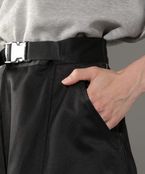 PAGEBOY（ページボーイ）の「アウトポケットマキシフレアスカート（スカート・レディース・ブラック/ベージュ/サックスブルー・MEDIUM/SMALL）」の12枚目の写真