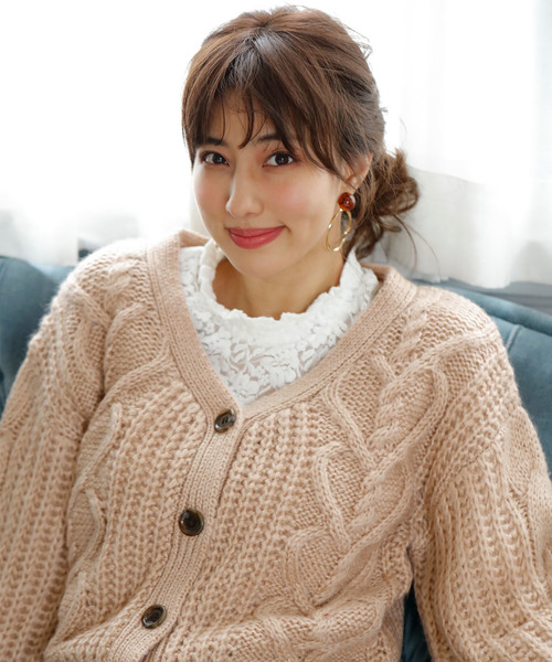 INGNI（イング）の「起毛レースハイネックトップス（Tシャツ/カットソー・レディース・ブラック/ブラウン/オフホワイト/ボルドー・M）」の2枚目の写真