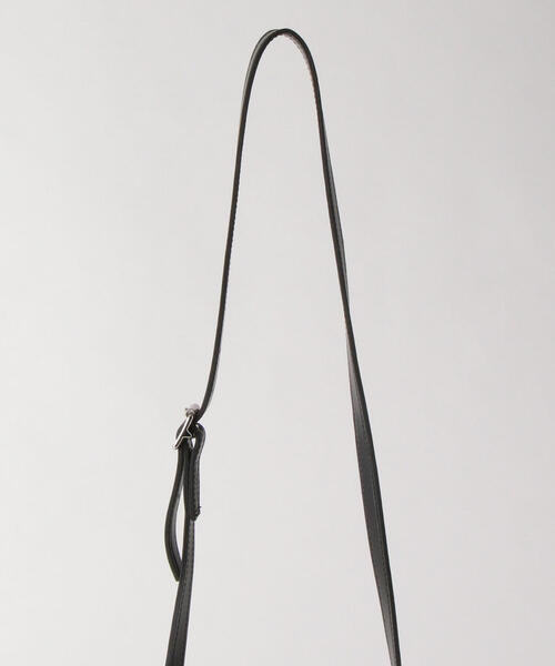 Dr. Martens（ドクターマーチン）の「＜Dr. Martens＞7SATCHEL レザーショルダーバッグ（ショルダーバッグ・レディース・ブラック・FREE）」の4枚目の写真