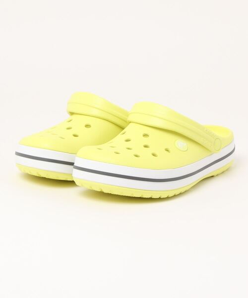 crocs（クロックス）の「クロックス クロックバンド クロッグ サンダル / crocs Crocband clog sandal（サンダル・レディース・ホワイト/ブラック/ネイビー/ブラウン/グレー/ピンク/ブルー/バーガンディー/ピンク系その他/コバルトブルー/ベージュ系その他/チャコールグレー/ライトグレー/アーミー/ホワイト×ブラック/パープル系その他/ブルー系その他2/グリーン/グリーン系その他/オレンジ/グレー系その他/ホワイト×ライトピンク/イエロー系その他/ピンク系その他2/グレー系その他2/レッド・22cm/23cm/24cm/25cm/26cm/27cm/28cm/29cm/30cm/31cm）」の20枚目の写真