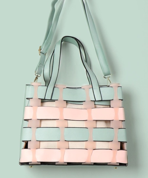 florist(フローリスト)の「【2way】編み込みシースルーショルダーバッグ(ショルダーバッグ・レディース・ホワイト/ブラック/レッド/ピンク/イエロー/グリーン・FREE)」の4枚目の写真