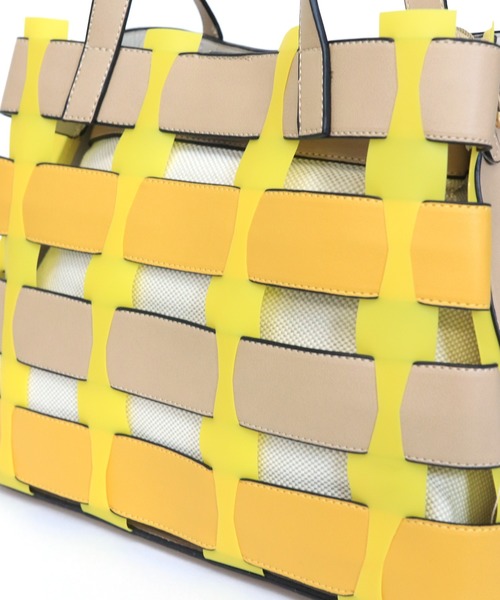 florist(フローリスト)の「【2way】編み込みシースルーショルダーバッグ(ショルダーバッグ・レディース・ホワイト/ブラック/レッド/ピンク/イエロー/グリーン・FREE)」の14枚目の写真