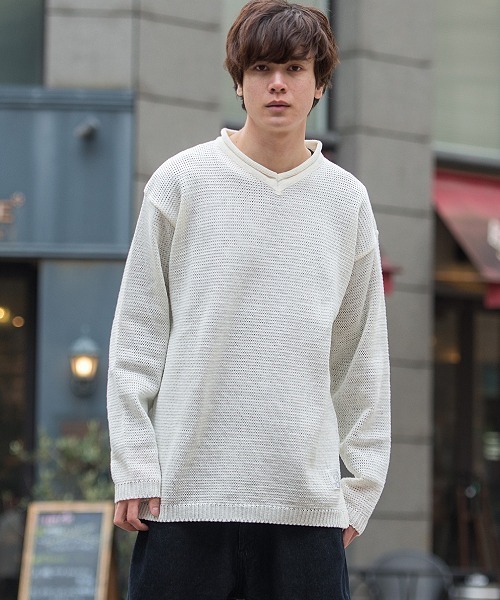 UP START（アップスタート）の「ギマコットンVネックニット（ニット/セーター・メンズ・ブラック/オフホワイト/ベージュ・MEDIUM/LARGE）」の2枚目の写真