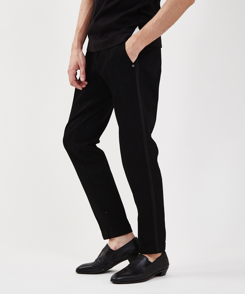 5351 POUR LES HOMMES（ゴーサンゴーイチプールオム）の「スラックスデニム（デニムパンツ・メンズ・ブラック/ホワイト/インディゴブルー・46/44/48）」の3枚目の写真