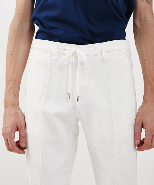 5351 POUR LES HOMMES（ゴーサンゴーイチプールオム）の「スラックスデニム（デニムパンツ・メンズ・ブラック/ホワイト/インディゴブルー・46/44/48）」の21枚目の写真