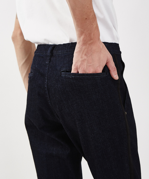 5351 POUR LES HOMMES（ゴーサンゴーイチプールオム）の「スラックスデニム（デニムパンツ・メンズ・ブラック/ホワイト/インディゴブルー・46/44/48）」の8枚目の写真