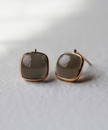 cui-cui（キュイキュイ）の「カラーストーン カボション ピアス | K10YG（ピアス（両耳用））」
