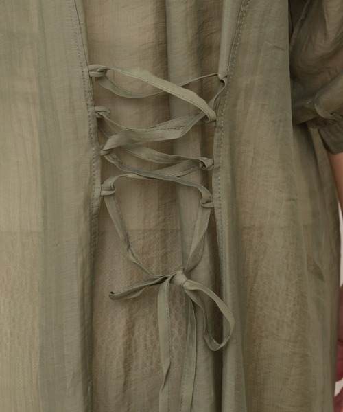 SpRay（スプレイ）の「シースルーレースアップシャツワンピース（ワンピース・レディース・ホワイト/ベージュ/サックスブルー/ライトカーキ/ライトベージュ・FREE）」の17枚目の写真